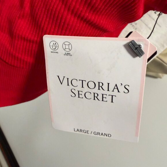 Victoria Secret Long Line Sport Bra - Picture 2 of 6